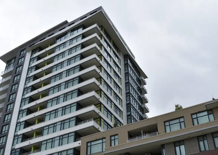 Nichiha siding by L2 Group — Cap West, North Vancouver
